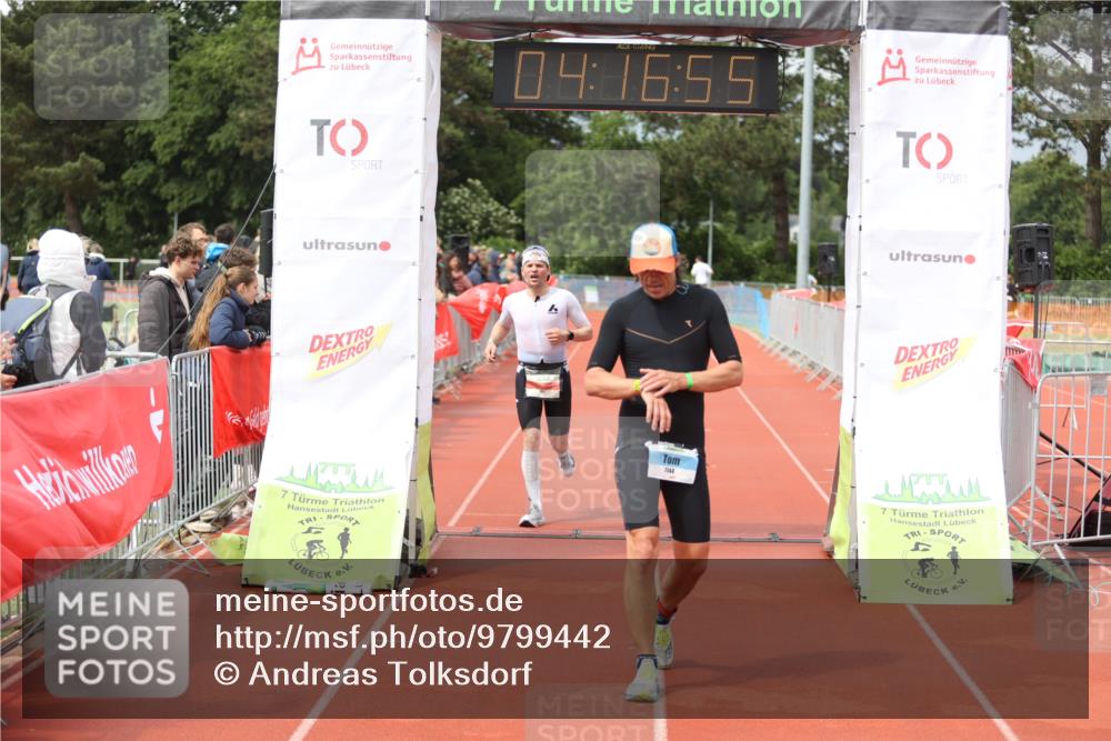 14.06.2026 - 7 Türme Triathlon Andreas Tolksdorf http://msf.ph/oto/9799442 14.06.2026 15:16:53 Ziel 877, 1144 meine-sportfotos.de