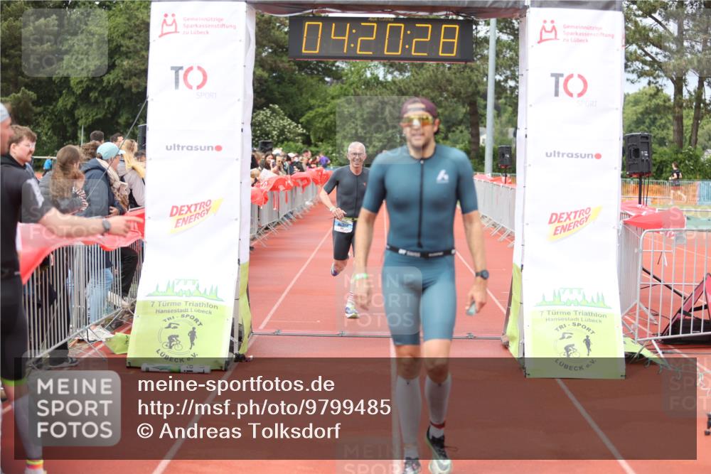 14.06.2026 - 7 Türme Triathlon Andreas Tolksdorf http://msf.ph/oto/9799485 14.06.2026 15:20:26 Ziel 838, 947 meine-sportfotos.de