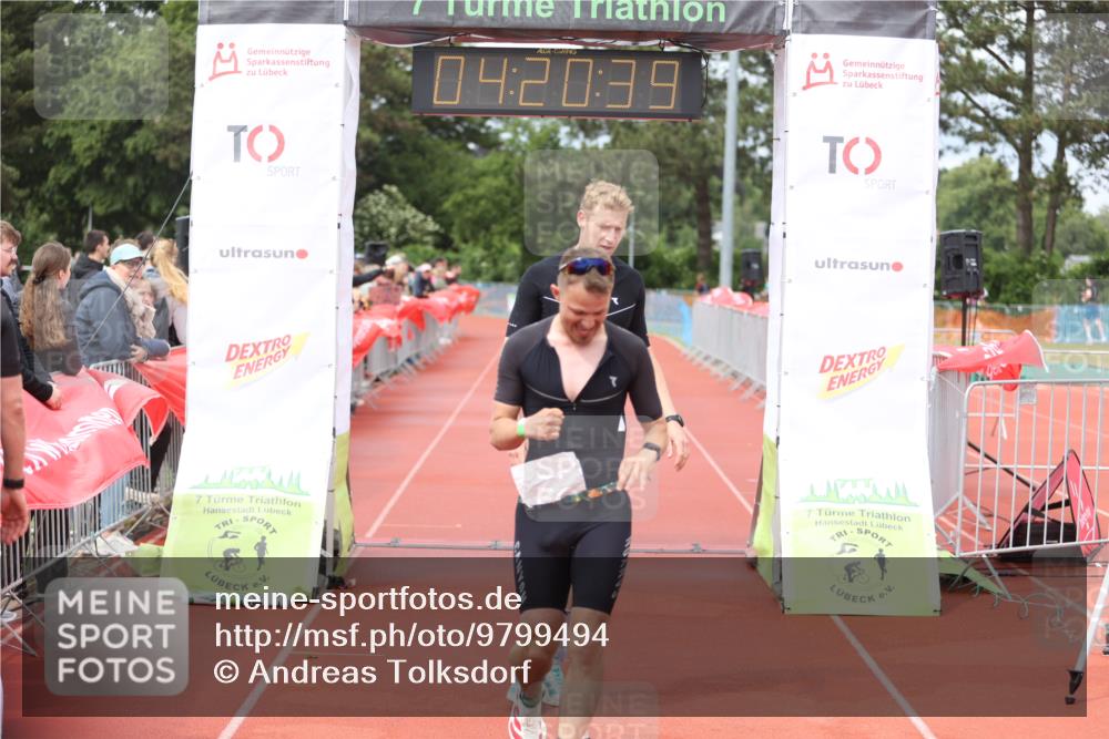 14.06.2026 - 7 Türme Triathlon Andreas Tolksdorf http://msf.ph/oto/9799494 14.06.2026 15:20:37 Ziel 1014, 1157 meine-sportfotos.de