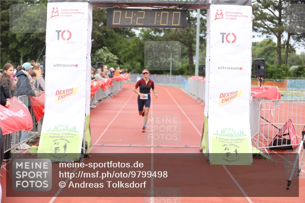 14.06.2026 - 7 Türme Triathlon Andreas Tolksdorf http://msf.ph/oto/9799498 14.06.2026 15:20:59 Ziel 995 meine-sportfotos.de