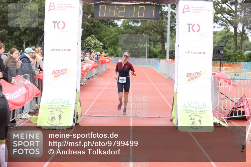 14.06.2026 - 7 Türme Triathlon Andreas Tolksdorf http://msf.ph/oto/9799499 14.06.2026 15:21:00 Ziel 995 meine-sportfotos.de
