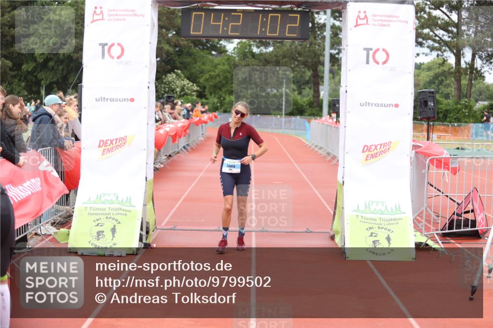 14.06.2026 - 7 Türme Triathlon Andreas Tolksdorf http://msf.ph/oto/9799502 14.06.2026 15:21:01 Ziel 995 meine-sportfotos.de