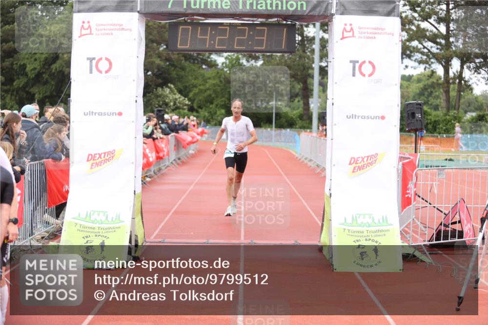 14.06.2026 - 7 Türme Triathlon Andreas Tolksdorf http://msf.ph/oto/9799512 14.06.2026 15:22:30 Ziel 1152 meine-sportfotos.de