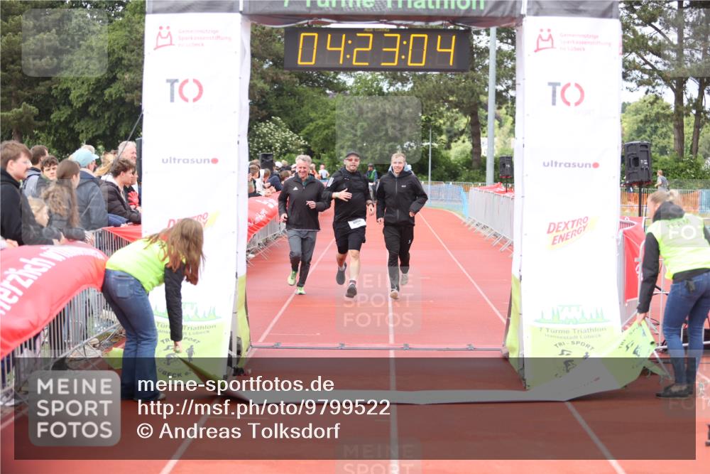 14.06.2026 - 7 Türme Triathlon Andreas Tolksdorf http://msf.ph/oto/9799522 14.06.2026 15:23:04 Ziel 1020, 1198 meine-sportfotos.de