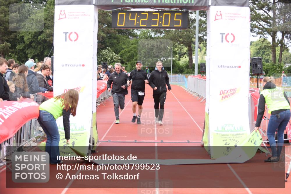 14.06.2026 - 7 Türme Triathlon Andreas Tolksdorf http://msf.ph/oto/9799523 14.06.2026 15:23:04 Ziel 1020, 1198 meine-sportfotos.de
