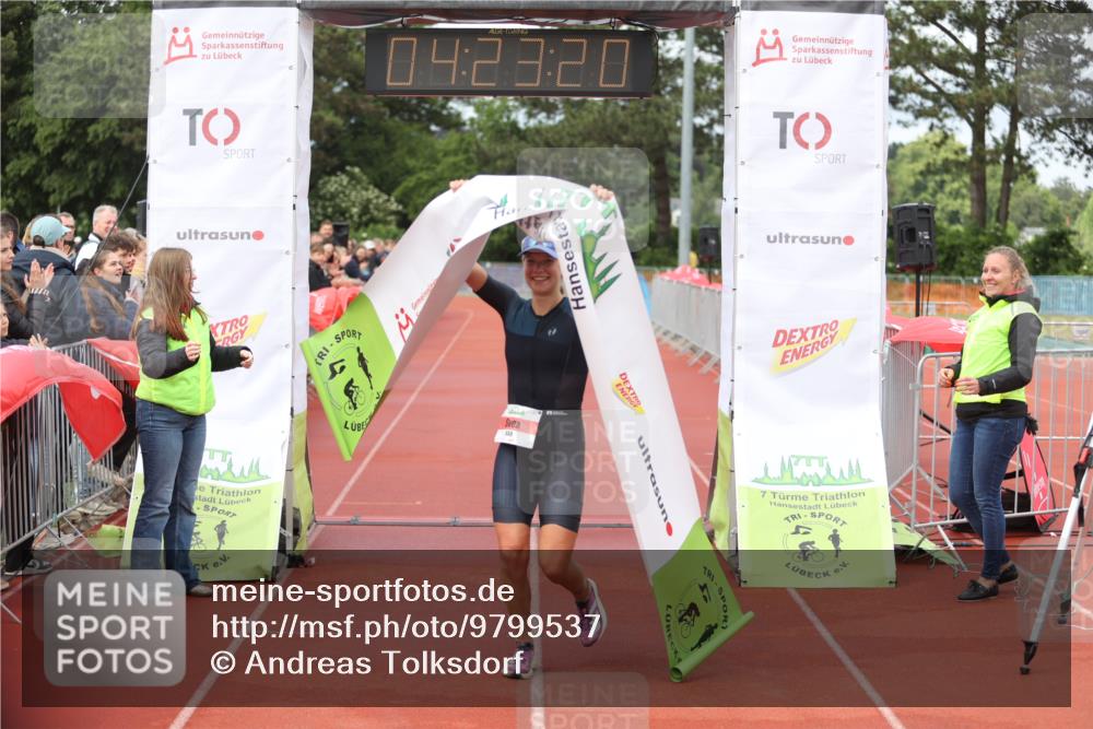 14.06.2026 - 7 Türme Triathlon Andreas Tolksdorf http://msf.ph/oto/9799537 14.06.2026 15:23:19 Ziel 848 meine-sportfotos.de