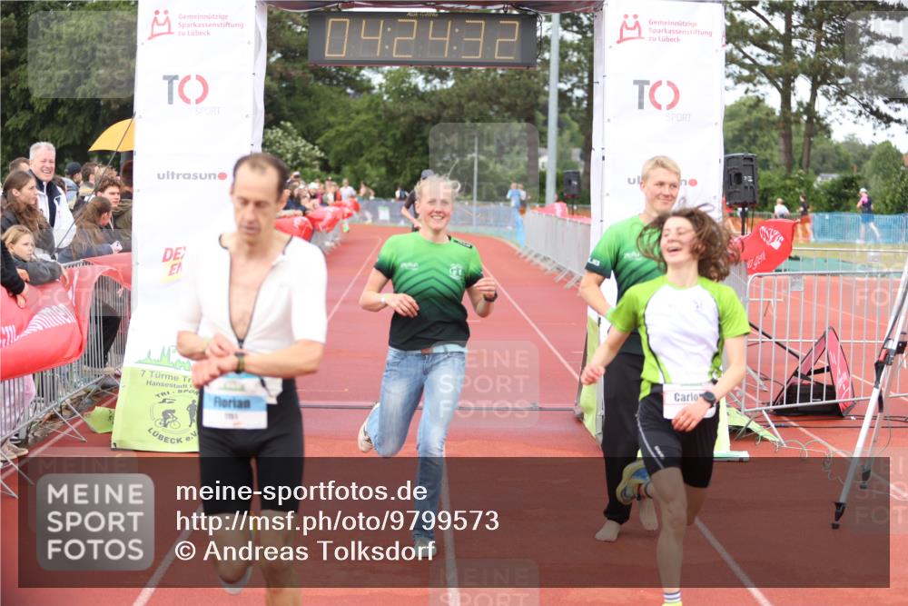 14.06.2026 - 7 Türme Triathlon Andreas Tolksdorf http://msf.ph/oto/9799573 14.06.2026 15:24:31 Ziel 661, 897, 1151 meine-sportfotos.de