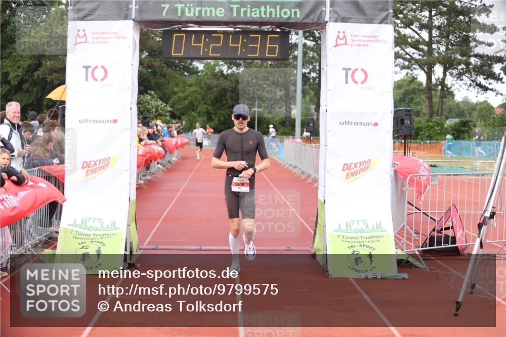 14.06.2026 - 7 Türme Triathlon Andreas Tolksdorf http://msf.ph/oto/9799575 14.06.2026 15:24:34 Ziel 661, 897, 1151 meine-sportfotos.de