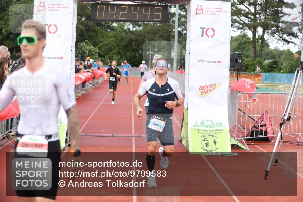 14.06.2026 - 7 Türme Triathlon Andreas Tolksdorf http://msf.ph/oto/9799583 14.06.2026 15:24:48 Ziel 873, 950, 959, 1019, 1026 meine-sportfotos.de