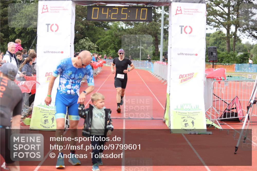14.06.2026 - 7 Türme Triathlon Andreas Tolksdorf http://msf.ph/oto/9799601 14.06.2026 15:25:09 Ziel 1008 meine-sportfotos.de
