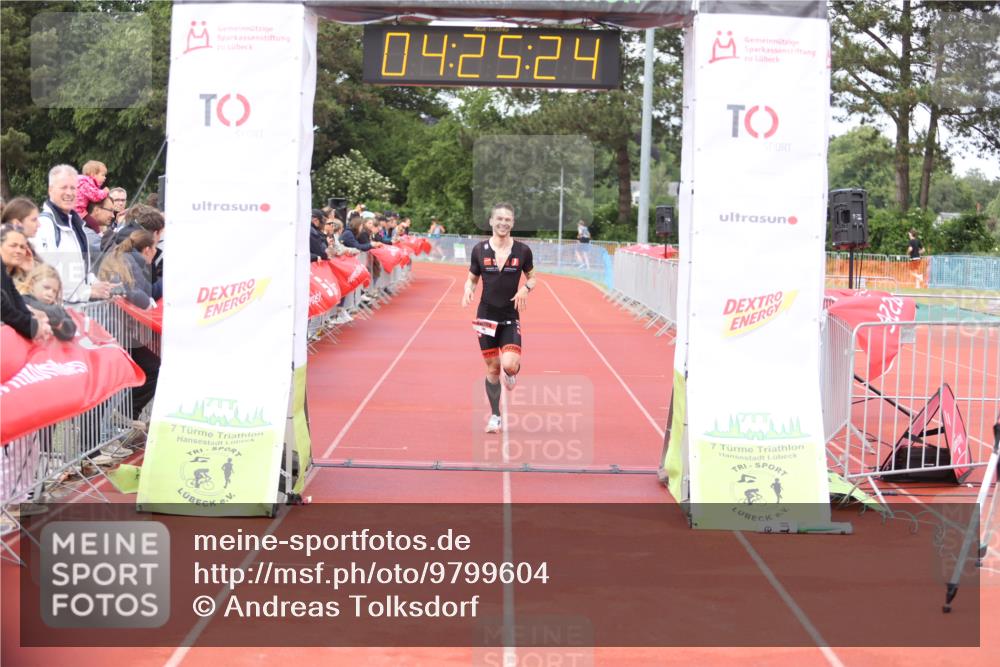 14.06.2026 - 7 Türme Triathlon Andreas Tolksdorf http://msf.ph/oto/9799604 14.06.2026 15:25:22 Ziel 746 meine-sportfotos.de