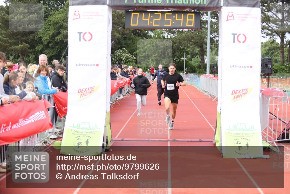 14.06.2026 - 7 Türme Triathlon Andreas Tolksdorf http://msf.ph/oto/9799626 14.06.2026 15:25:47 Ziel 1192 meine-sportfotos.de
