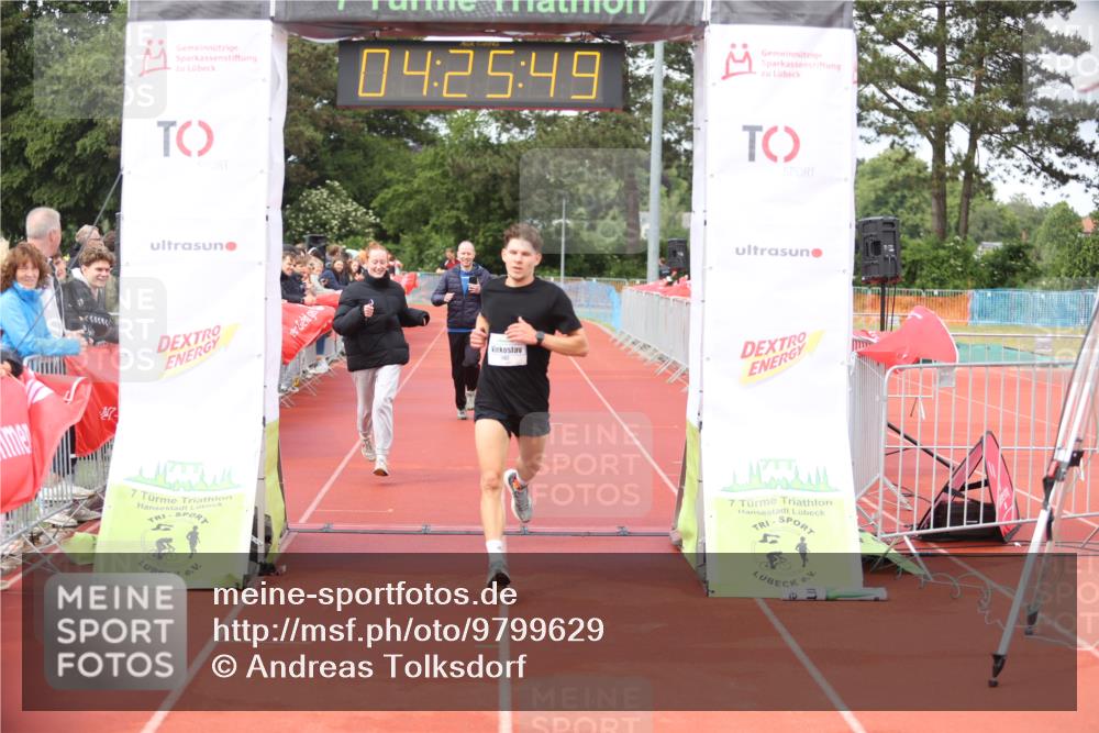 14.06.2026 - 7 Türme Triathlon Andreas Tolksdorf http://msf.ph/oto/9799629 14.06.2026 15:25:48 Ziel 1192 meine-sportfotos.de