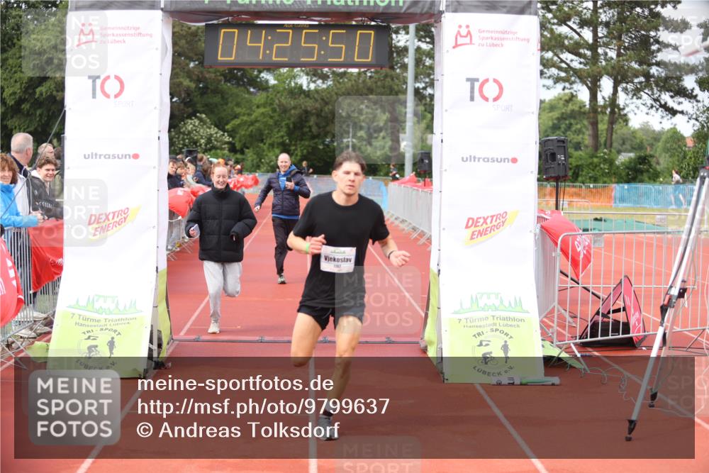14.06.2026 - 7 Türme Triathlon Andreas Tolksdorf http://msf.ph/oto/9799637 14.06.2026 15:25:49 Ziel 1192 meine-sportfotos.de