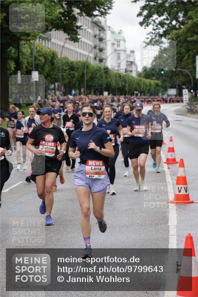 14.06.2026 - REWE Women's Run Jannik Wohlers http://msf.ph/oto/9799643 14.06.2026 10:39:20 Laufen 5212, 5403, 7 meine-sportfotos.de