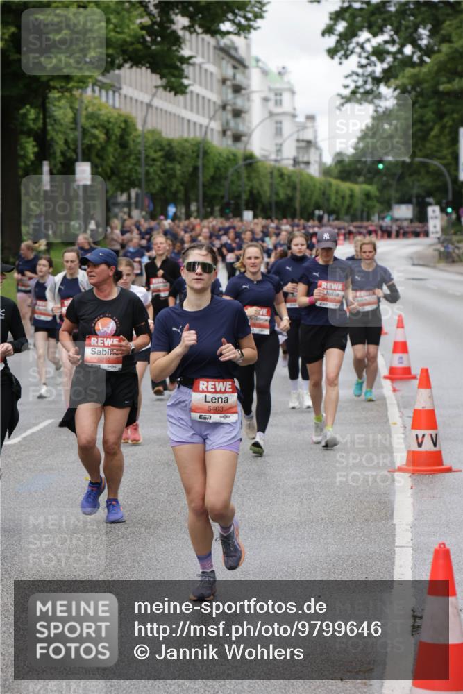 14.06.2026 - REWE Women's Run Jannik Wohlers http://msf.ph/oto/9799646 14.06.2026 10:39:20 Laufen 5212, 5403, 7 meine-sportfotos.de
