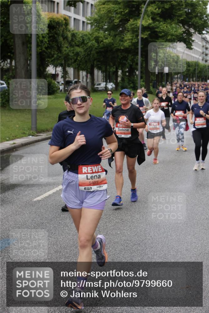 14.06.2026 - REWE Women's Run Jannik Wohlers http://msf.ph/oto/9799660 14.06.2026 10:39:23 Laufen 5403, 5212 meine-sportfotos.de