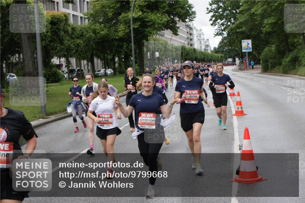 14.06.2026 - REWE Women's Run Jannik Wohlers http://msf.ph/oto/9799668 14.06.2026 10:39:25 Laufen 5675, 6777, 57 meine-sportfotos.de