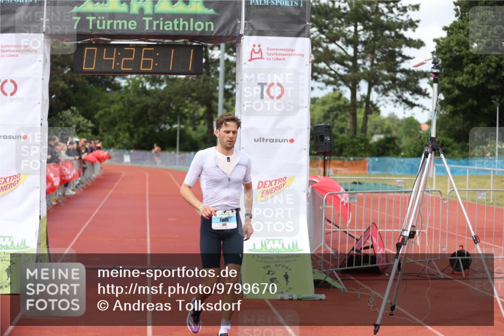 14.06.2026 - 7 Türme Triathlon Andreas Tolksdorf http://msf.ph/oto/9799670 14.06.2026 15:26:10 Ziel 999 meine-sportfotos.de
