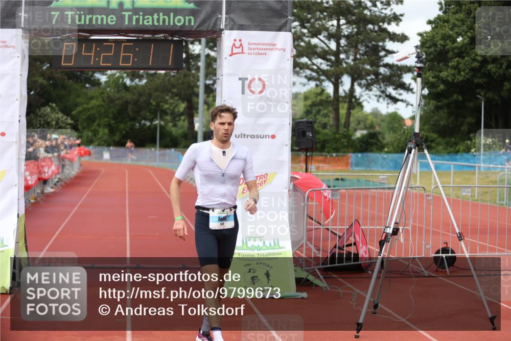 14.06.2026 - 7 Türme Triathlon Andreas Tolksdorf http://msf.ph/oto/9799673 14.06.2026 15:26:10 Ziel 999 meine-sportfotos.de