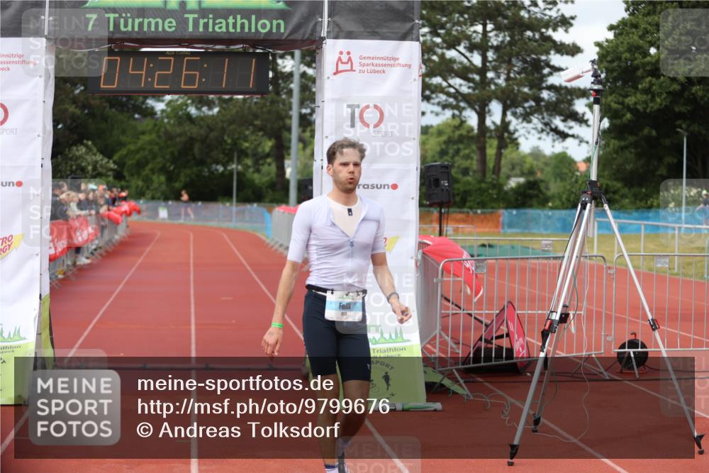 14.06.2026 - 7 Türme Triathlon Andreas Tolksdorf http://msf.ph/oto/9799676 14.06.2026 15:26:10 Ziel 999 meine-sportfotos.de