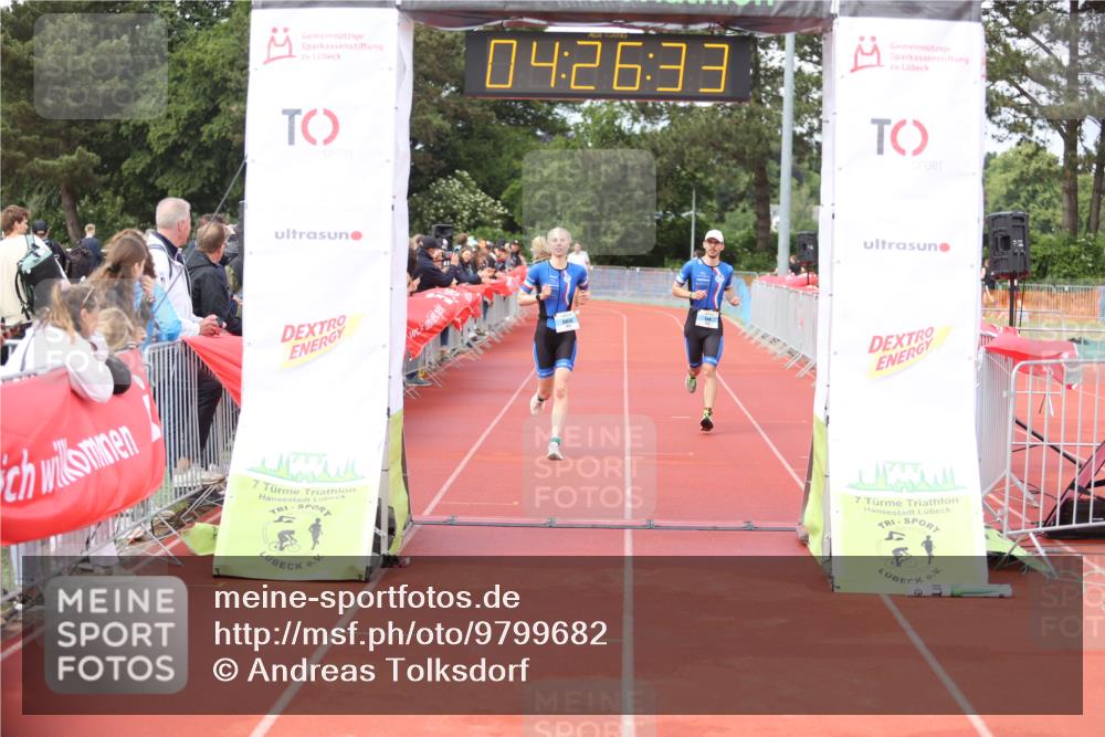 14.06.2026 - 7 Türme Triathlon Andreas Tolksdorf http://msf.ph/oto/9799682 14.06.2026 15:26:32 Ziel 1001, 1030 meine-sportfotos.de