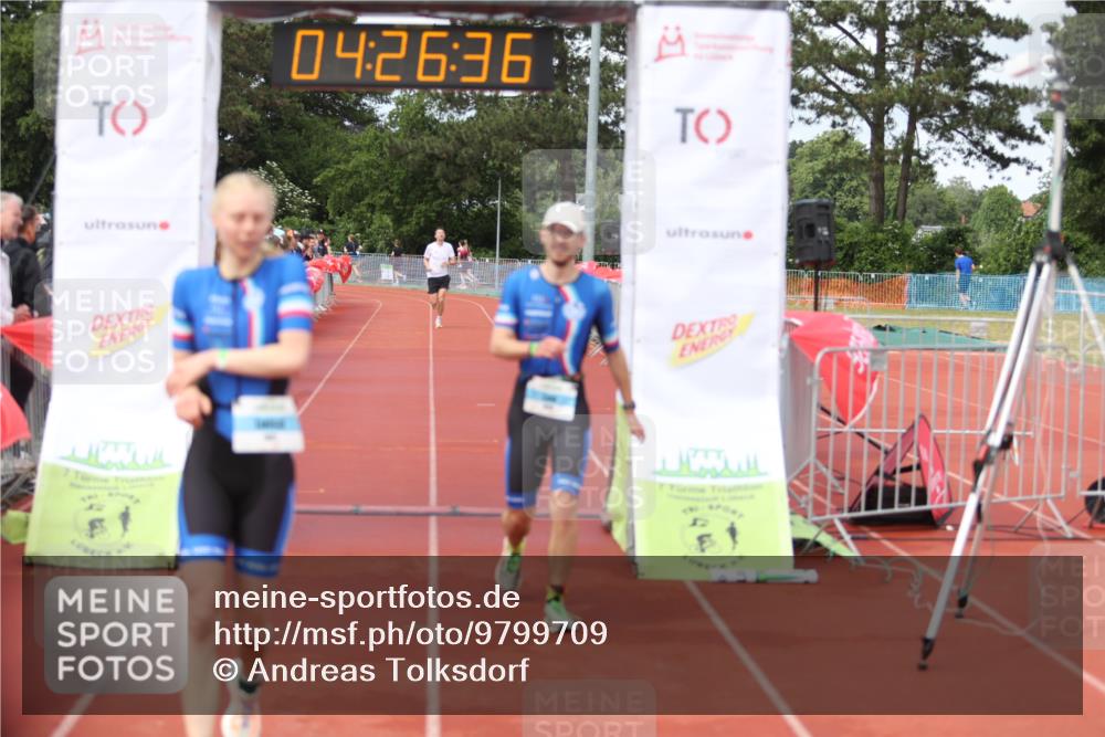 14.06.2026 - 7 Türme Triathlon Andreas Tolksdorf http://msf.ph/oto/9799709 14.06.2026 15:26:35 Ziel 1001, 1030, 1177 meine-sportfotos.de