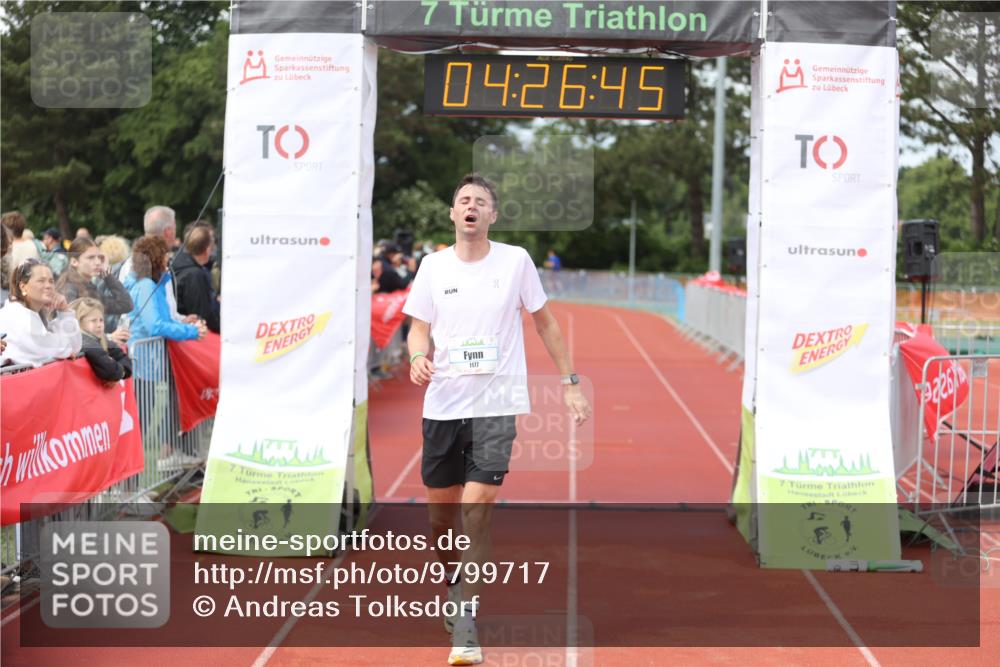 14.06.2026 - 7 Türme Triathlon Andreas Tolksdorf http://msf.ph/oto/9799717 14.06.2026 15:26:44 Ziel 1177 meine-sportfotos.de