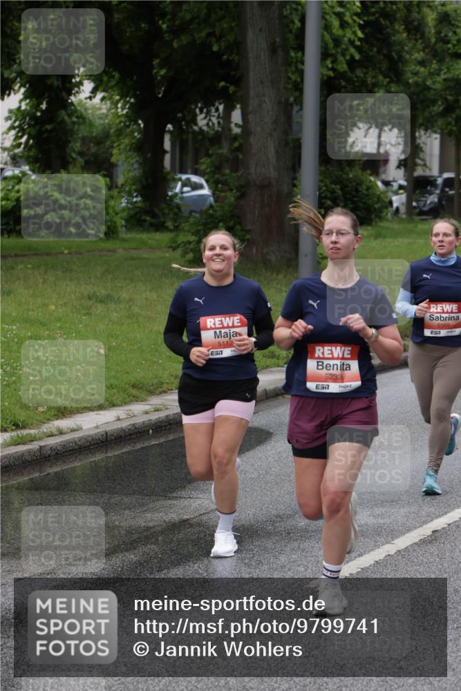 14.06.2026 - REWE Women's Run Jannik Wohlers http://msf.ph/oto/9799741 14.06.2026 10:39:34 Laufen 5112, 5233, 7, 5569, 7 meine-sportfotos.de