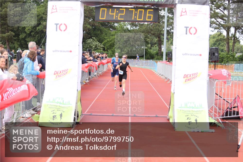 14.06.2026 - 7 Türme Triathlon Andreas Tolksdorf http://msf.ph/oto/9799750 14.06.2026 15:27:05 Ziel 925, 1161, 1170 meine-sportfotos.de