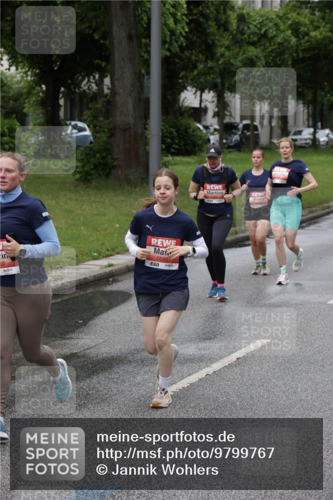 14.06.2026 - REWE Women's Run Jannik Wohlers http://msf.ph/oto/9799767 14.06.2026 10:39:36 Laufen 59, 5595, 7 meine-sportfotos.de