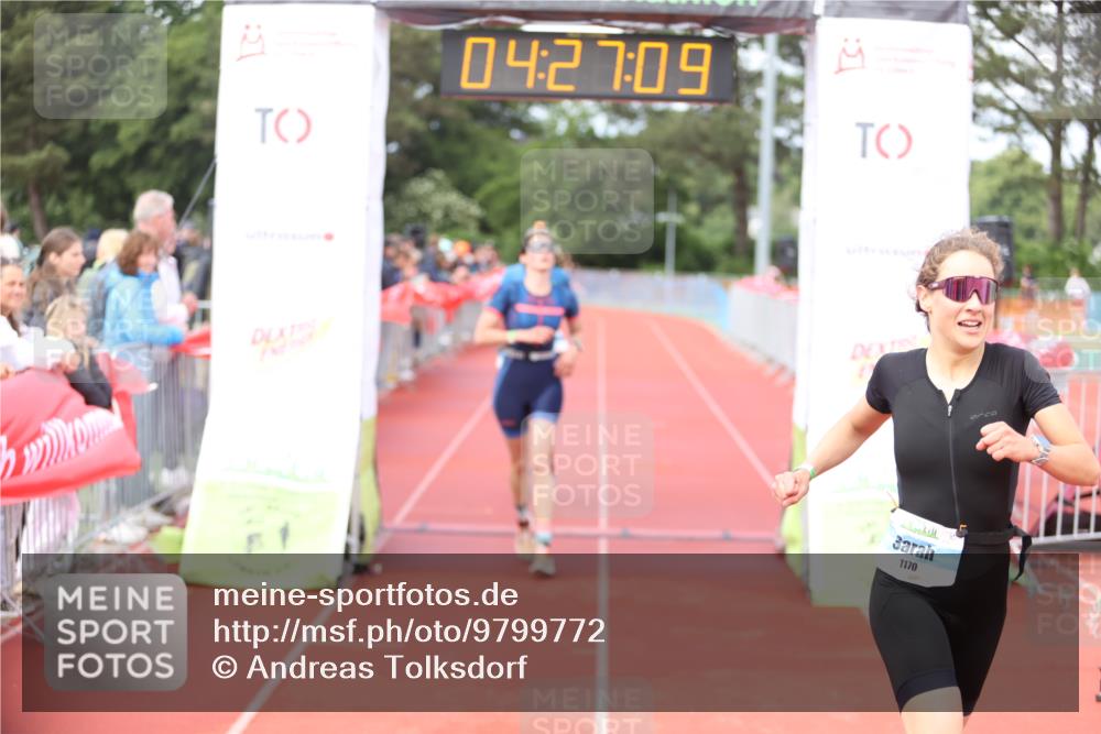 14.06.2026 - 7 Türme Triathlon Andreas Tolksdorf http://msf.ph/oto/9799772 14.06.2026 15:27:08 Ziel 925, 1161, 1170 meine-sportfotos.de