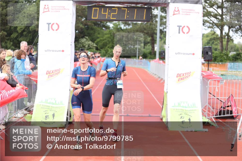 14.06.2026 - 7 Türme Triathlon Andreas Tolksdorf http://msf.ph/oto/9799785 14.06.2026 15:27:10 Ziel 925, 1161, 1170 meine-sportfotos.de