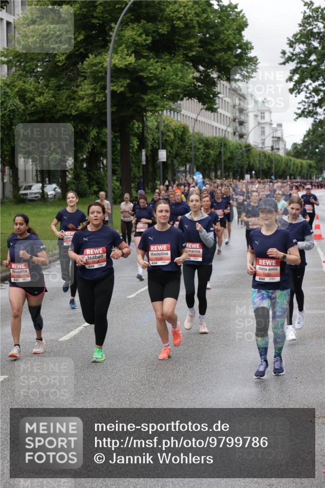 14.06.2026 - REWE Women's Run Jannik Wohlers http://msf.ph/oto/9799786 14.06.2026 10:39:37 Laufen 5410, 5038, 5039, 51, 5560 meine-sportfotos.de