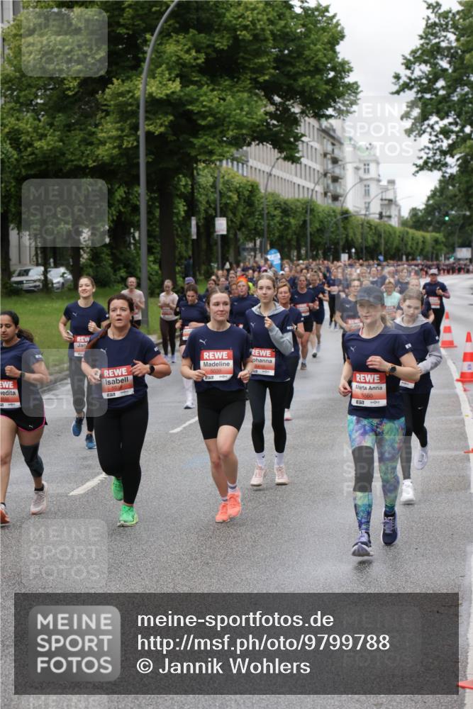 14.06.2026 - REWE Women's Run Jannik Wohlers http://msf.ph/oto/9799788 14.06.2026 10:39:38 Laufen 5410, 5560 meine-sportfotos.de