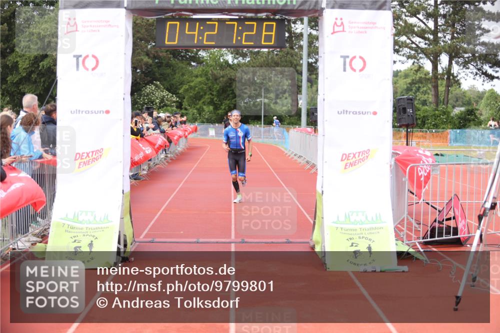 14.06.2026 - 7 Türme Triathlon Andreas Tolksdorf http://msf.ph/oto/9799801 14.06.2026 15:27:27 Ziel 851, 994 meine-sportfotos.de