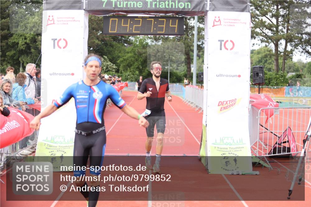 14.06.2026 - 7 Türme Triathlon Andreas Tolksdorf http://msf.ph/oto/9799852 14.06.2026 15:27:33 Ziel 851, 994 meine-sportfotos.de