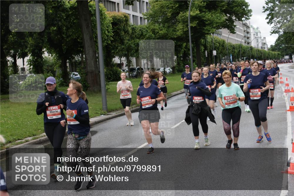 14.06.2026 - REWE Women's Run Jannik Wohlers http://msf.ph/oto/9799891 14.06.2026 10:39:46 Laufen 5991 meine-sportfotos.de