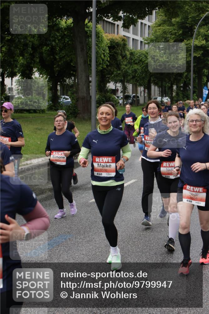 14.06.2026 - REWE Women's Run Jannik Wohlers http://msf.ph/oto/9799947 14.06.2026 10:39:51 Laufen 5454, 5532, 7, 605, 51, 6056 meine-sportfotos.de