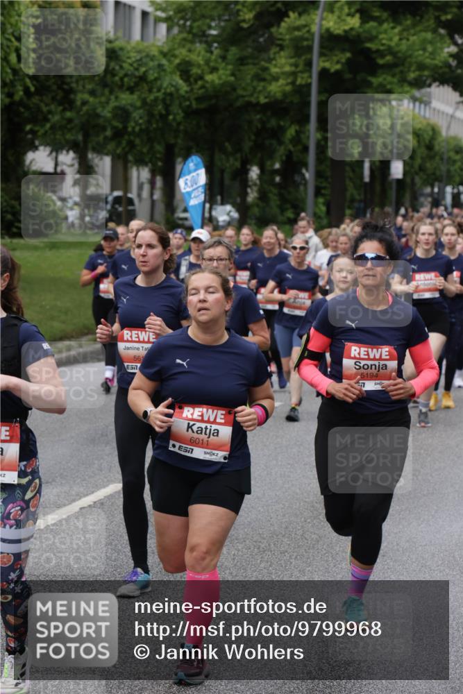 14.06.2026 - REWE Women's Run Jannik Wohlers http://msf.ph/oto/9799968 14.06.2026 10:39:54 Laufen 561, 7, 8, 00, 6011, 5194, 7 meine-sportfotos.de