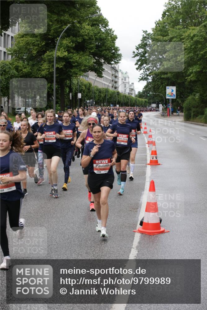 14.06.2026 - REWE Women's Run Jannik Wohlers http://msf.ph/oto/9799989 14.06.2026 10:39:56 Laufen 5453, 5050 meine-sportfotos.de