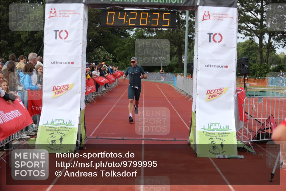 14.06.2026 - 7 Türme Triathlon Andreas Tolksdorf http://msf.ph/oto/9799995 14.06.2026 15:28:33 Ziel 1058, 1081 meine-sportfotos.de