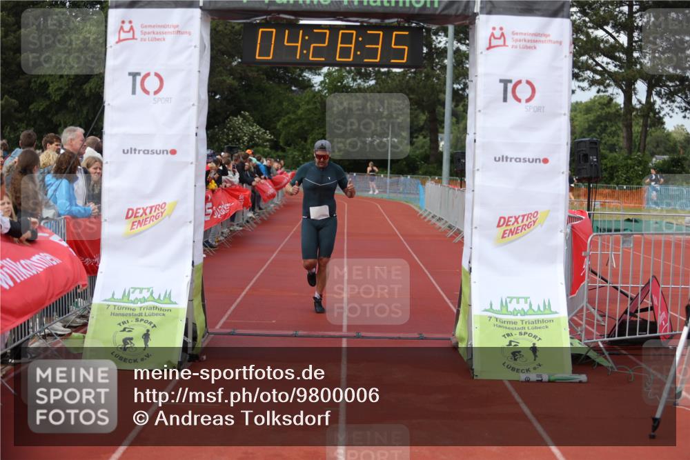 14.06.2026 - 7 Türme Triathlon Andreas Tolksdorf http://msf.ph/oto/9800006 14.06.2026 15:28:34 Ziel 1058, 1081 meine-sportfotos.de