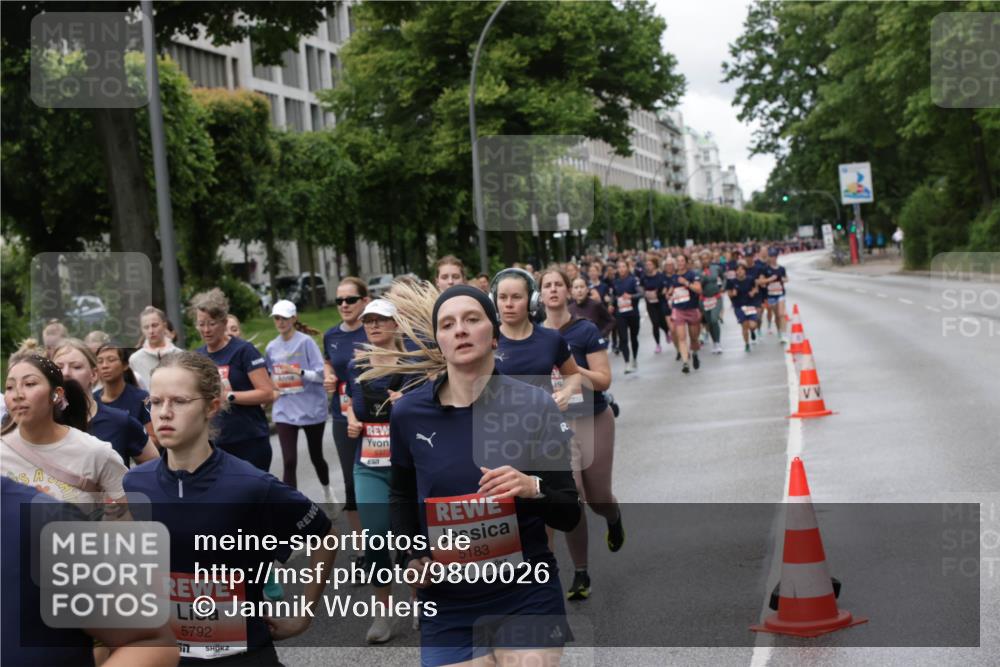 14.06.2026 - REWE Women's Run Jannik Wohlers http://msf.ph/oto/9800026 14.06.2026 10:40:00 Laufen 5792, 57, 5183 meine-sportfotos.de