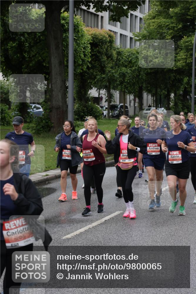 14.06.2026 - REWE Women's Run Jannik Wohlers http://msf.ph/oto/9800065 14.06.2026 10:40:05 Laufen 5826, 57 meine-sportfotos.de