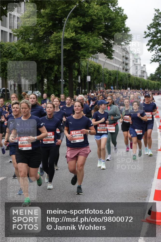 14.06.2026 - REWE Women's Run Jannik Wohlers http://msf.ph/oto/9800072 14.06.2026 10:40:06 Laufen 5929, 657, 5861, 7, 6025, 657 meine-sportfotos.de