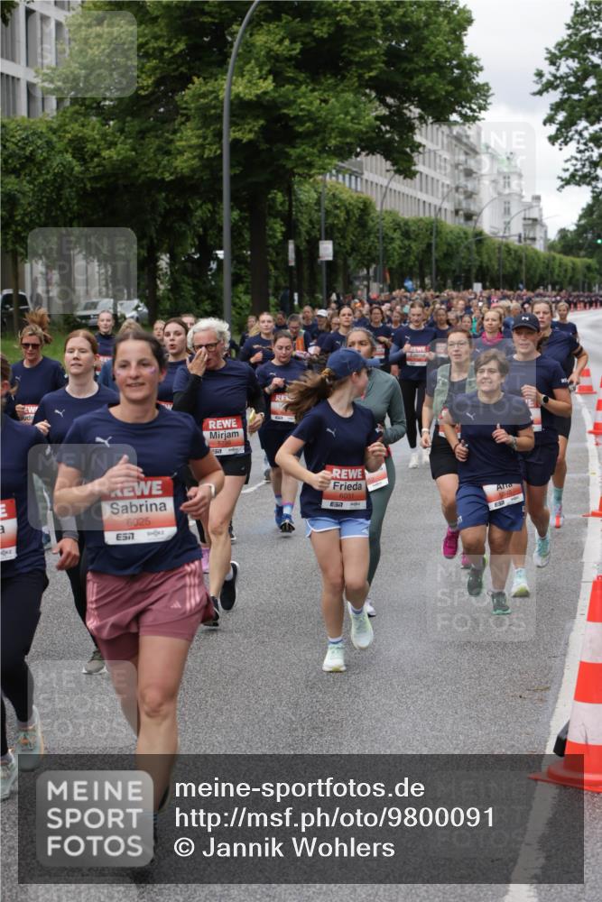 14.06.2026 - REWE Women's Run Jannik Wohlers http://msf.ph/oto/9800091 14.06.2026 10:40:07 Laufen 6025, 57, 7, 6031, 5948 meine-sportfotos.de