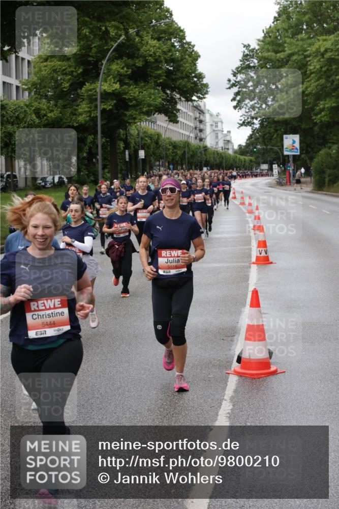 14.06.2026 - REWE Women's Run Jannik Wohlers http://msf.ph/oto/9800210 14.06.2026 10:40:20 Laufen 5444, 5418, 7 meine-sportfotos.de