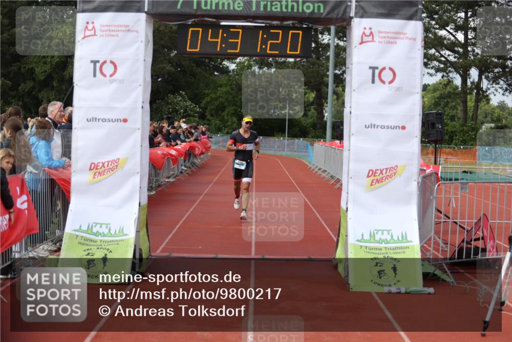 14.06.2026 - 7 Türme Triathlon Andreas Tolksdorf http://msf.ph/oto/9800217 14.06.2026 15:31:19 Ziel 1091 meine-sportfotos.de