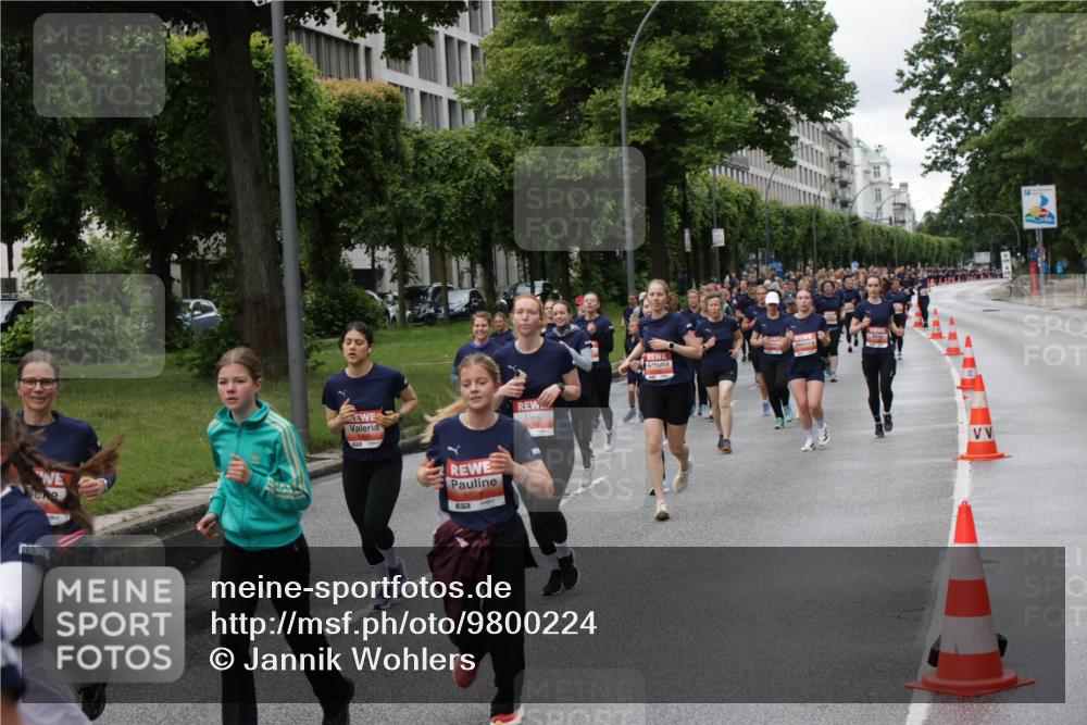 14.06.2026 - REWE Women's Run Jannik Wohlers http://msf.ph/oto/9800224 14.06.2026 10:40:22 Laufen 5529 meine-sportfotos.de